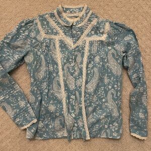 THE SHIRT BY ROCHELLE BEHRENS
Blue Paisley Priya Shirt